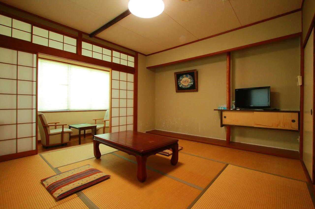 Family Ryokan Kawakyu With Showa Retro, Private Hot Spring Ibusuki Exteriér fotografie